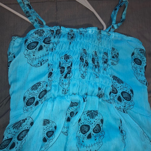 Blue medium sized skull dress - Picture 2 of 4